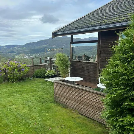 Modern With Panoramic Views In Aukland Feriehus Jelsa
